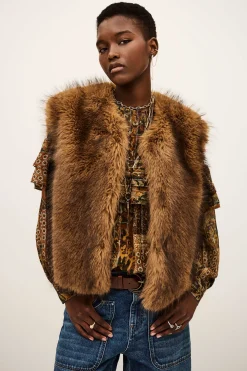 LINA VESTE 235 €
